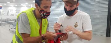 Messi se quedará hasta el martes en Rosario para recuperarse de una lesión en el tobillo