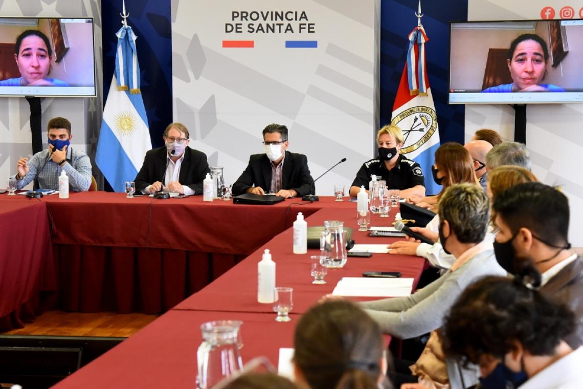 LA PROVINCIA PRESENTÓ EN ROSARIO LA MESA DE ANÁLISIS CIRCUITO CLANDESTINO DE PIROTECNIA, EXPLOSIVOS Y PÓLVORA