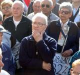 Suben 8% las jubilaciones y asignaciones, pierden 3 puntos contra la inflación
