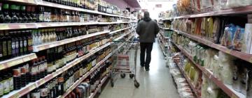 El Gobierno imputó a grandes empresas de consumo masivo por generar desabastecimiento
