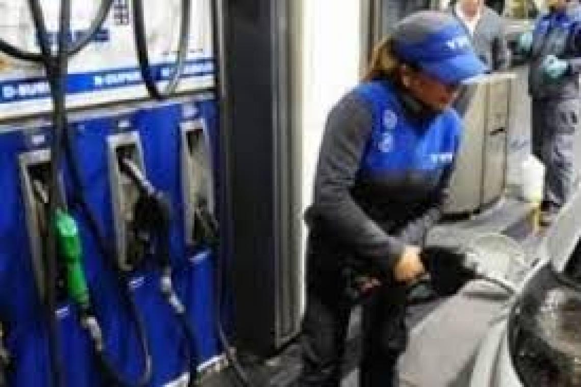 La venta de combustible sigue con un 10% abajo