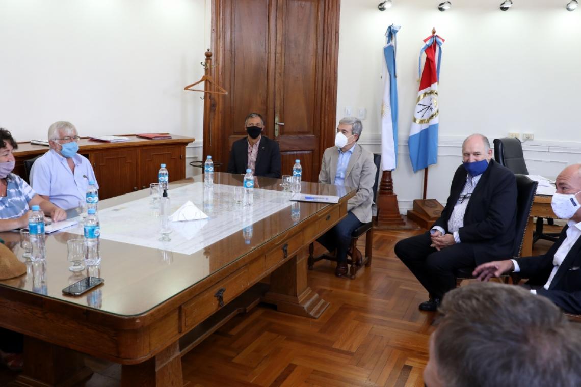 LA PROVINCIA OFRECIÓ 35% DE INCREMENTO SALARIAL A LOS GREMIOS REPRESENTANTES DE LOS EMPLEADOS ESTATALES