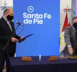 PEROTTI TOMÓ JURAMENTO AL NUEVO MINISTRO DE SEGURIDAD, JORGE LAGNA