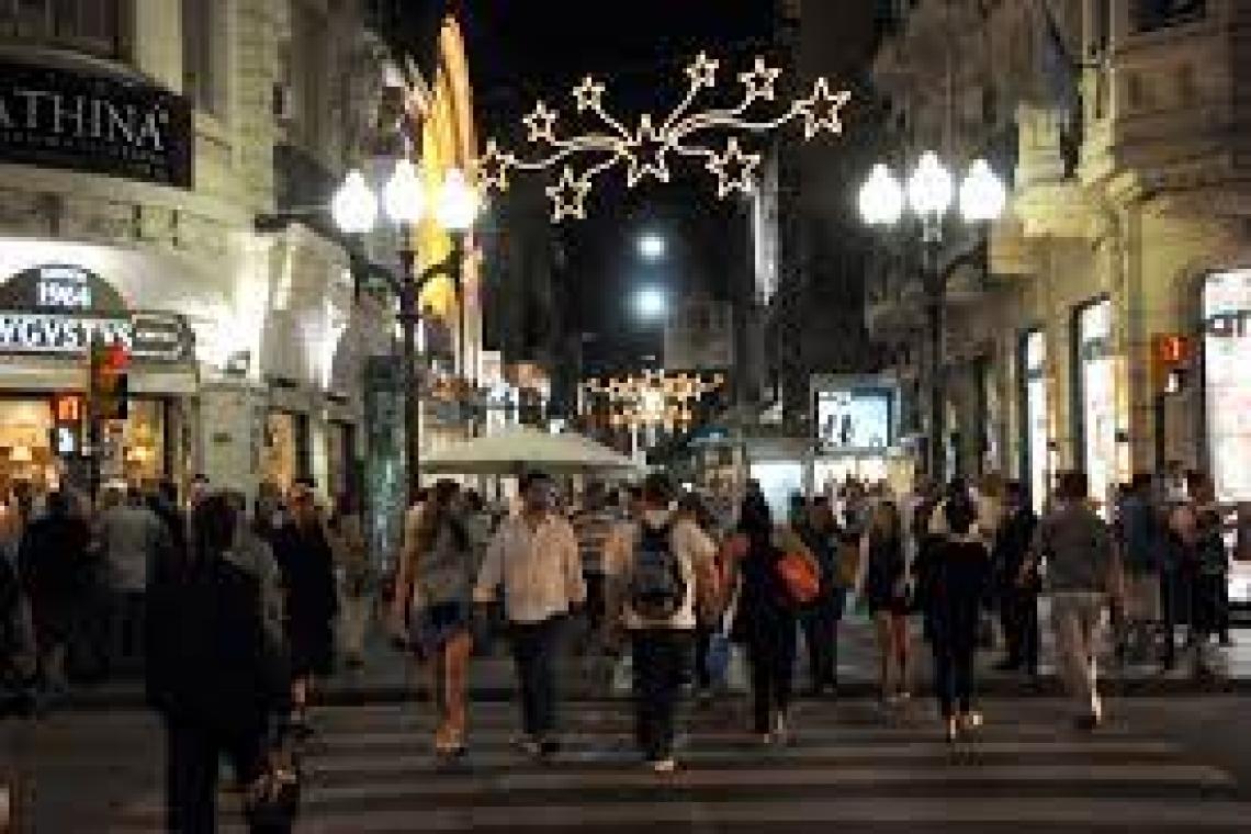 “La noche de las peatonales” arte, cultura y gastronomía para recorrer y disfrutar el casco histórico de la ciudad.