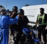 La provincia refuerza los controles vehiculares en los accesos interprovinciales y en horarios de circulación restringidos.