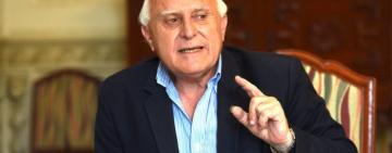 Miguel Lifschitz, solo te fuiste de gira