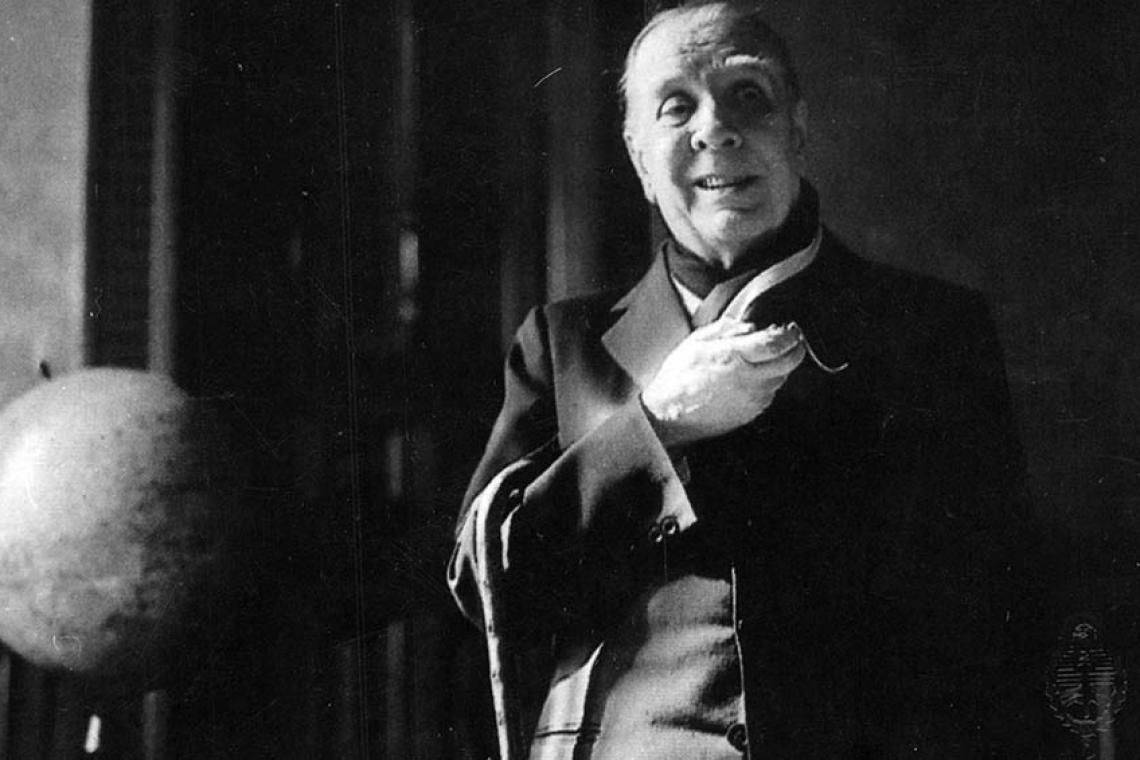 Borges y la música, un vínculo esquivo y a veces ríspido que dio lugar a composiciones memorables