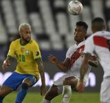 Brasil y Perú definen el primer finalista de la Copa América