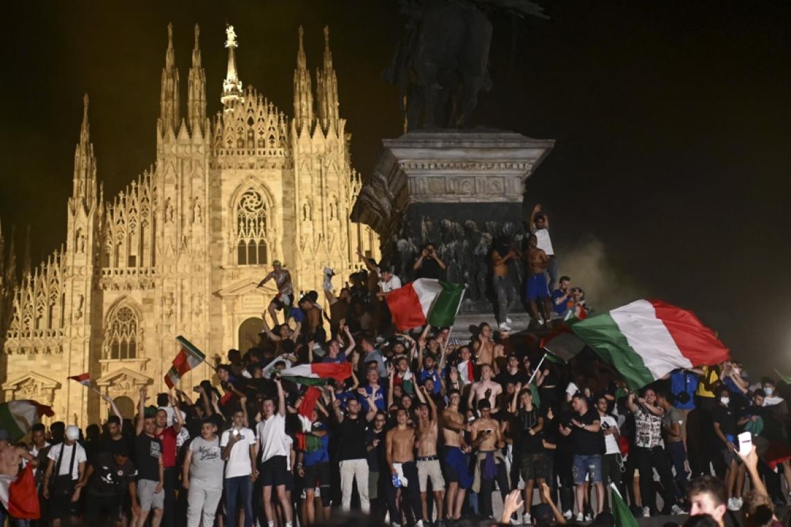 Los italianos invadieron las calles de su país para festejar la Eurocopa