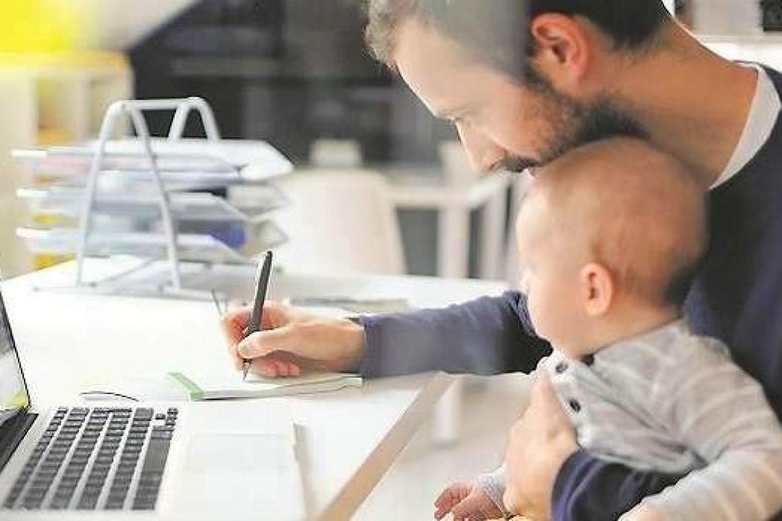 Las empresas están "repensando" el trabajo remoto hacia un "híbrido" entre presencial y virtual