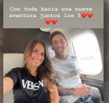 "Hacia una nueva aventura juntos", el mensaje de Antonella Rocuzzo desde el avión