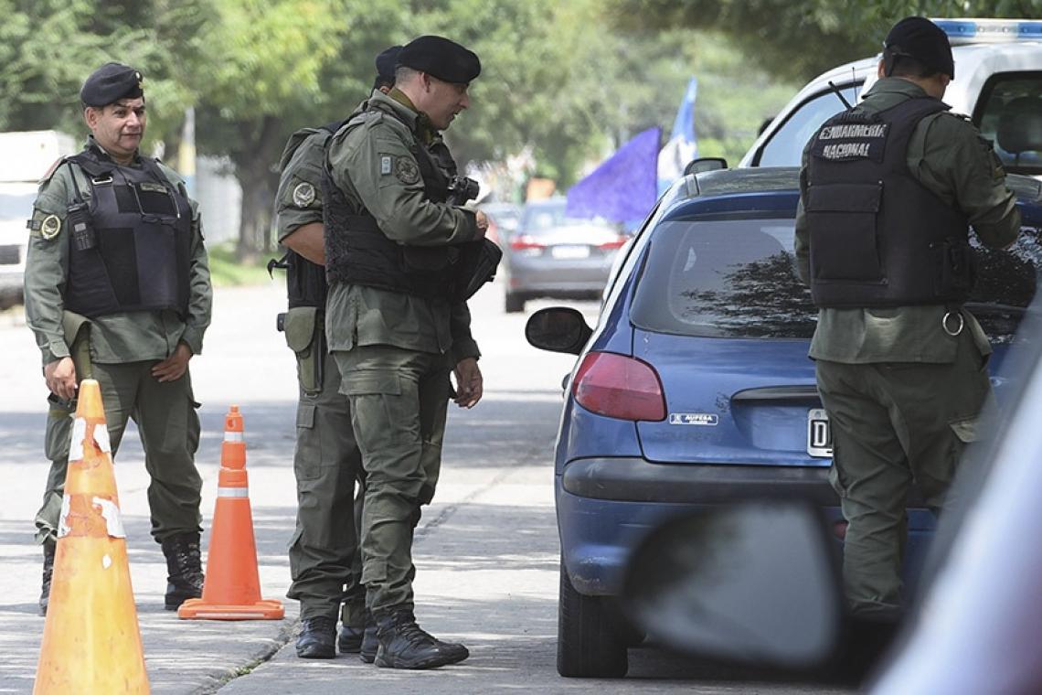 Provincia y nación anunciaron el desembarco de más agentes de fuerzas federales en la ciudad de rosario