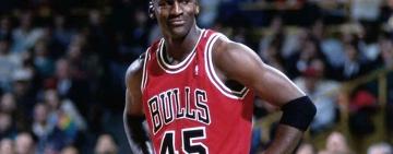 Subastaron un par de zapatillas que usó Michael Jordan en 1984
