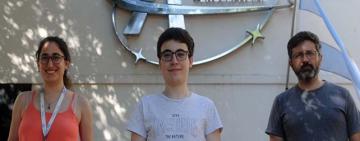 Premiaron a argentinos por la nave más pequeña y económica de la historia