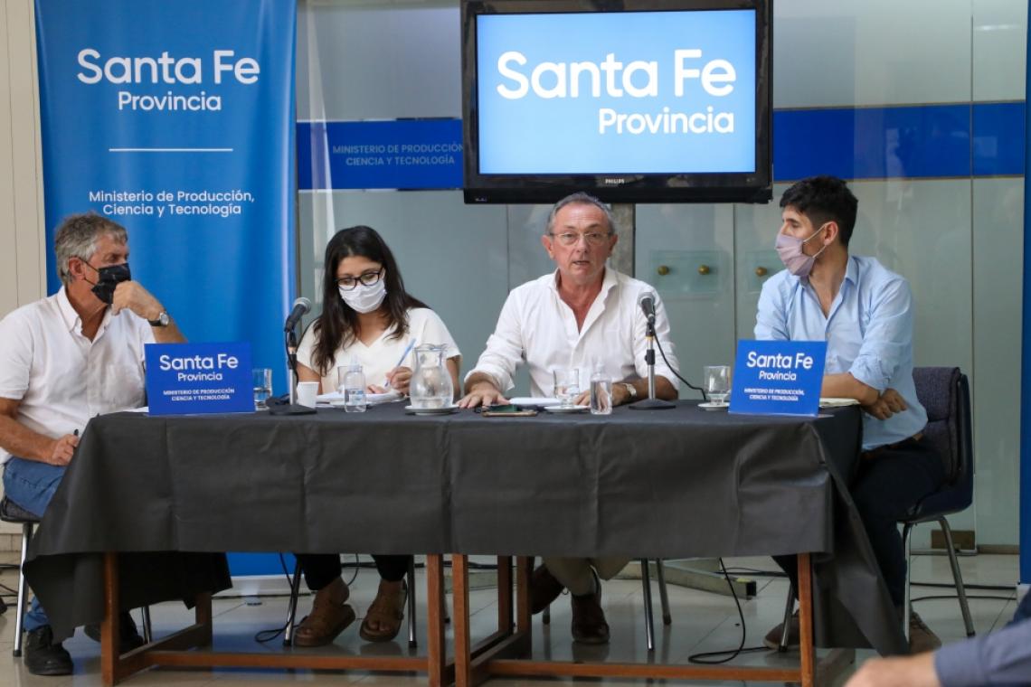 El gobierno de santa fe encabezó la reunión de la comisión provincial de emergencia agropecuaria.