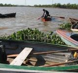 La provincia articuló con nación una asistencia extraordinaria a pescadores santafesinos