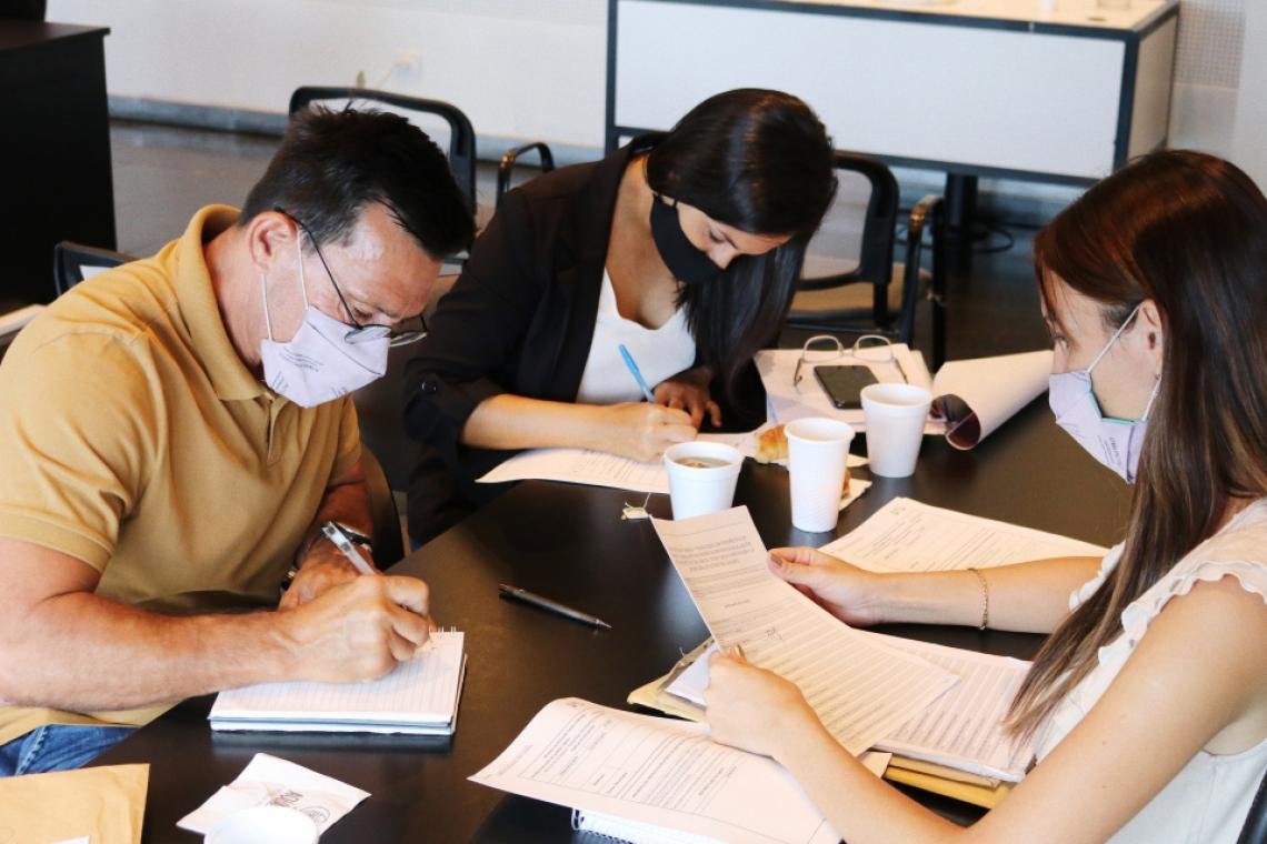 La provincia convoca a expertas y expertos a integrar el banco de evaluadores externos