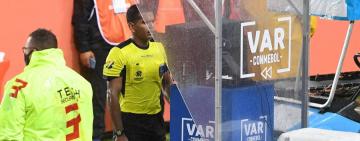La Premier League pide que las conversaciones del VAR sean públicas