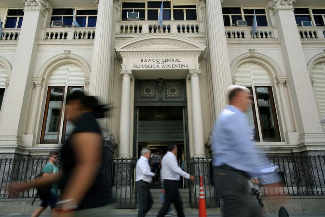 Los bonos en dólares subieron hasta 7% y ADRs argentinas en Wall Street ganaron más de 37%