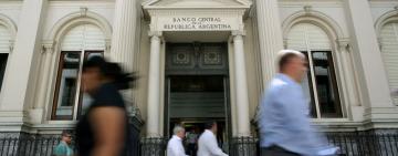 Los bonos en dólares subieron hasta 7% y ADRs argentinas en Wall Street ganaron más de 37%