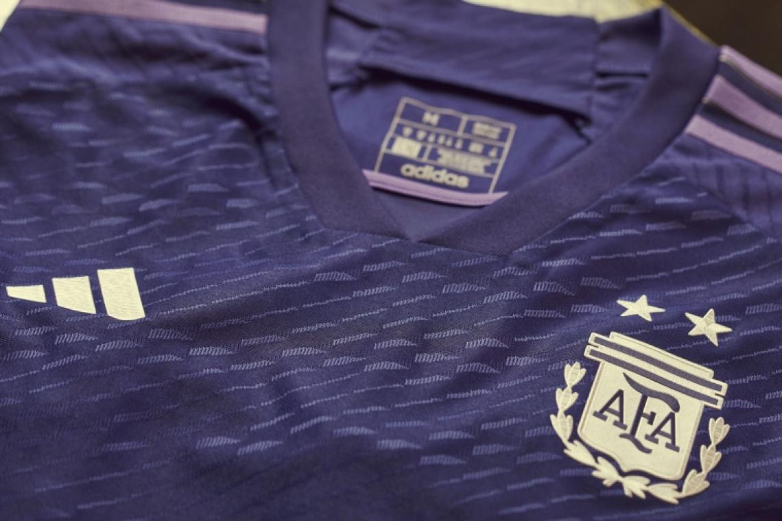 Argentina presentó una camiseta suplente con perspectiva de género para el Mundial