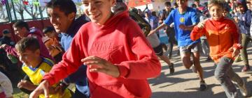 Por la paz: se corrió el tradicional maratón por los 25 años del Polideportivo Las Flores