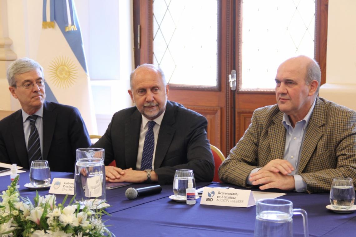 EL GOBERNADOR PEROTTI RECIBIÓ AL REPRESENTANTE DEL BID EN LA ARGENTINA