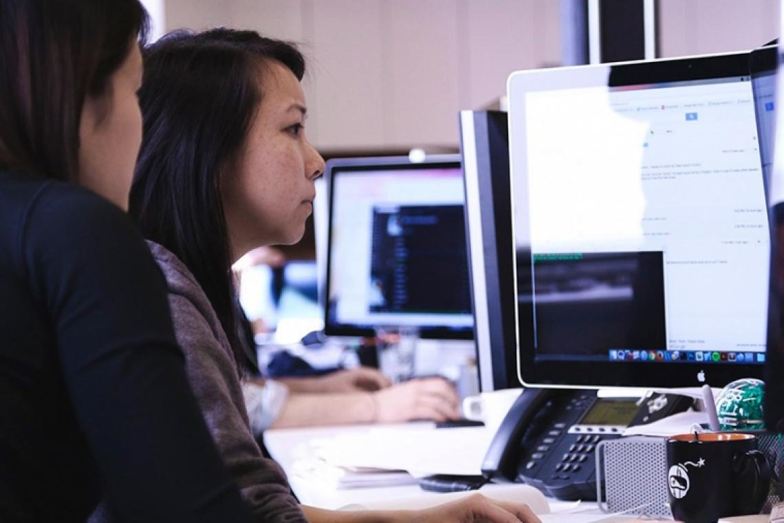 La propuesta del Gobierno para formar 70.000 programadores en un año