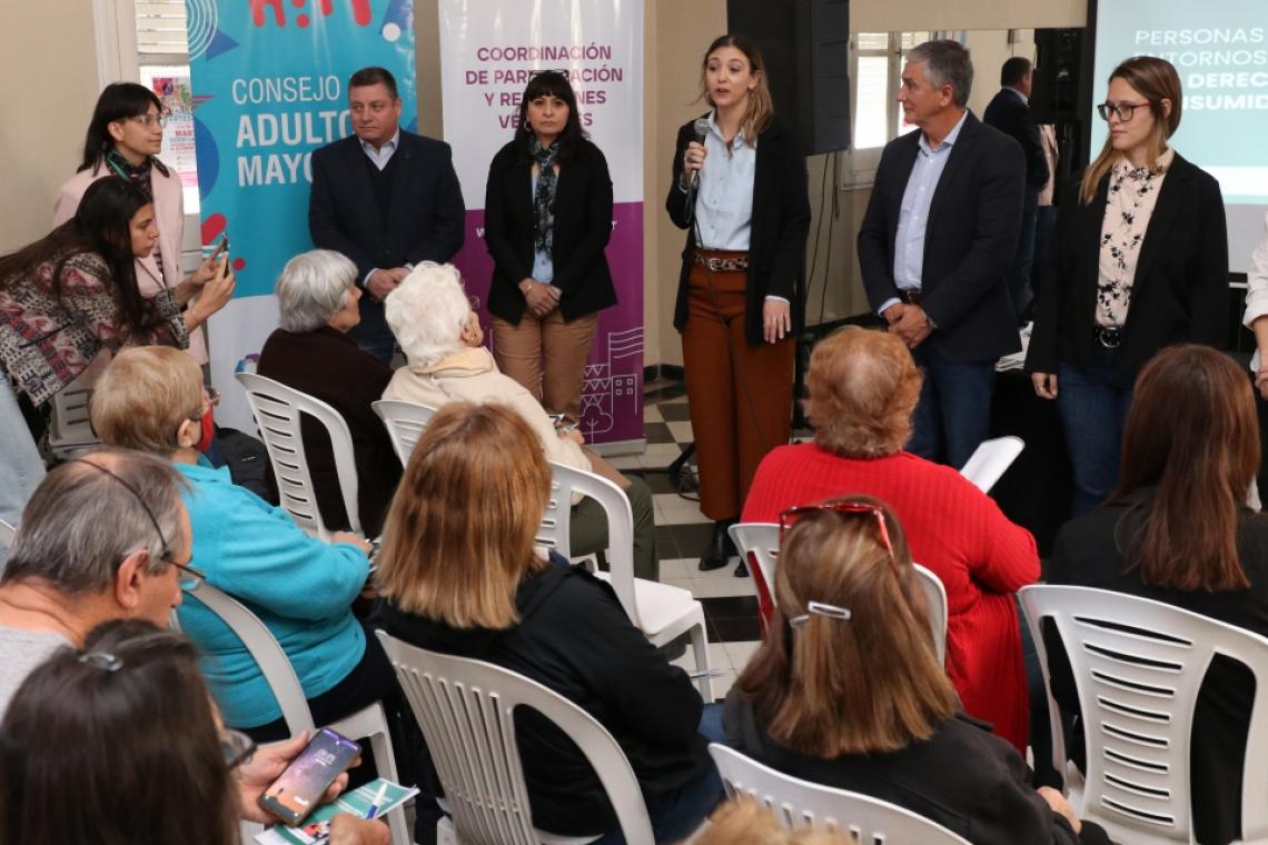 LA PROVINCIA IMPULSÓ LA CAPACITACIÓN: "PERSONAS MAYORES EN ENTORNOS DIGITALES: SUS DERECHOS COMO CONSUMIDORAS"