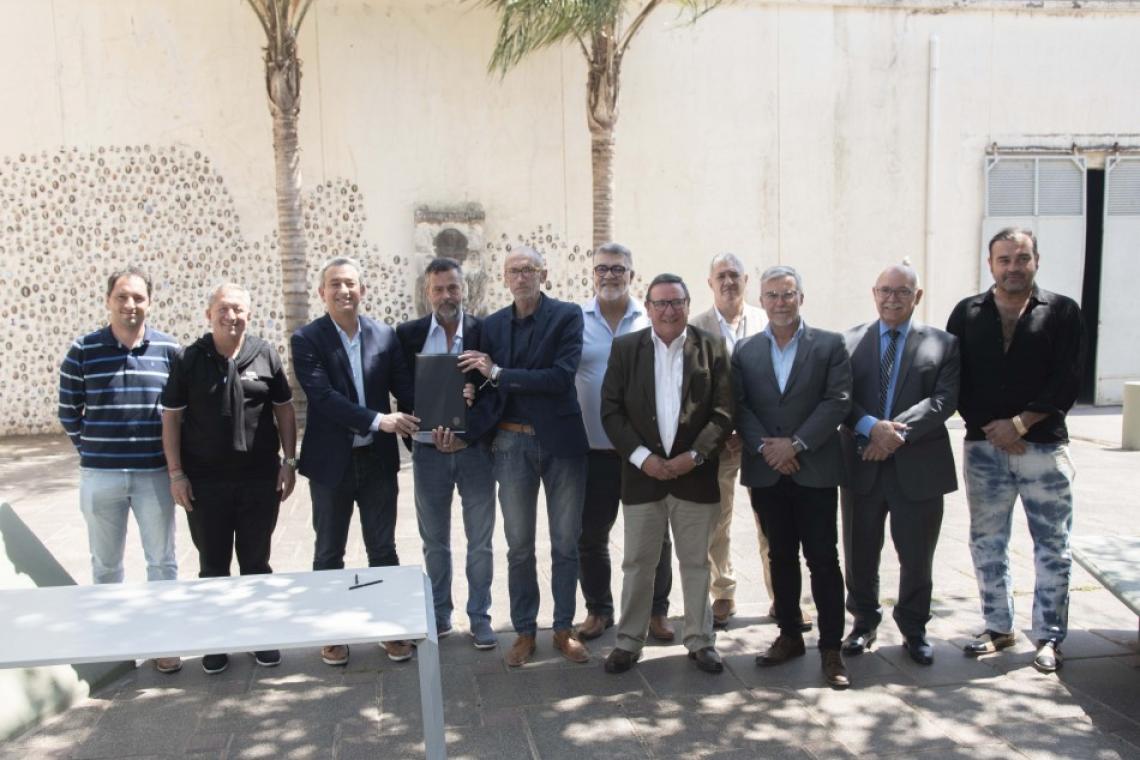 Se firmó un importante acuerdo para la restauración del cementerio El Salvador