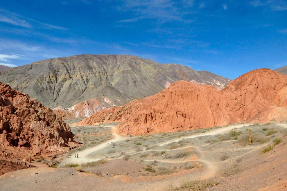 El entorno de la ruta 40 en la puna jujeña traslada al turista a una expedición interplanetaria