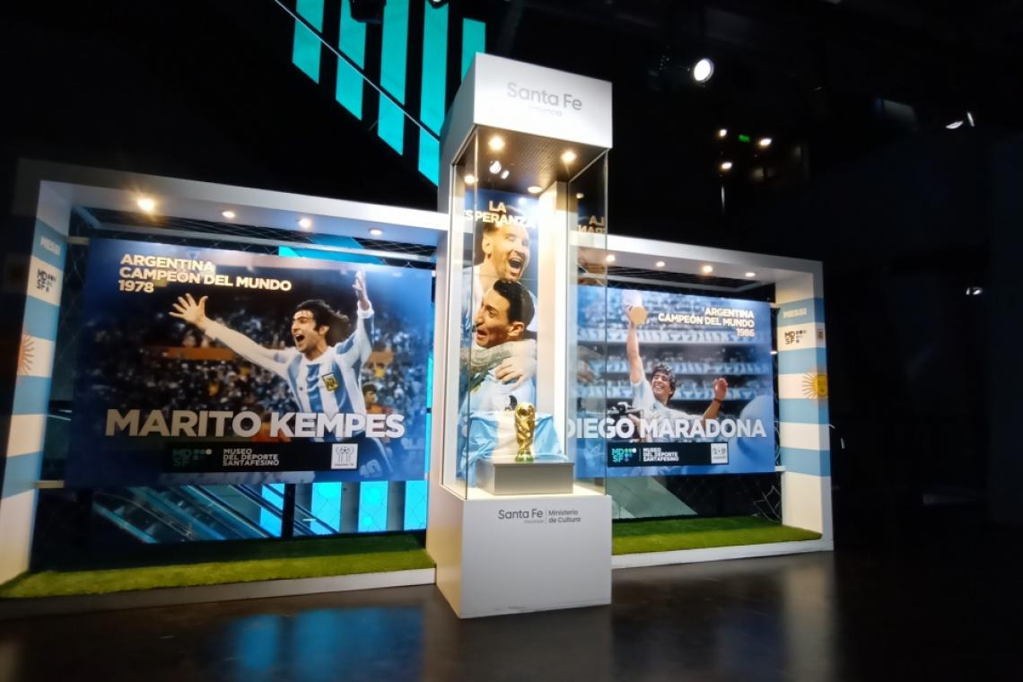 EL MUSEO DEL DEPORTE SANTAFESINO INVITA AL PÚBLICO A FOTOGRAFIARSE JUNTO A LA COPA DEL MUNDO