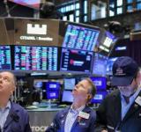 Los inversores dejan las bolsas estadounidenses y llevan sus fondos a Europa, según Bank of America