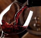 Consumo: los argentinos toman vino tres veces a la semana, menos que antes pero sin resignar calidad
