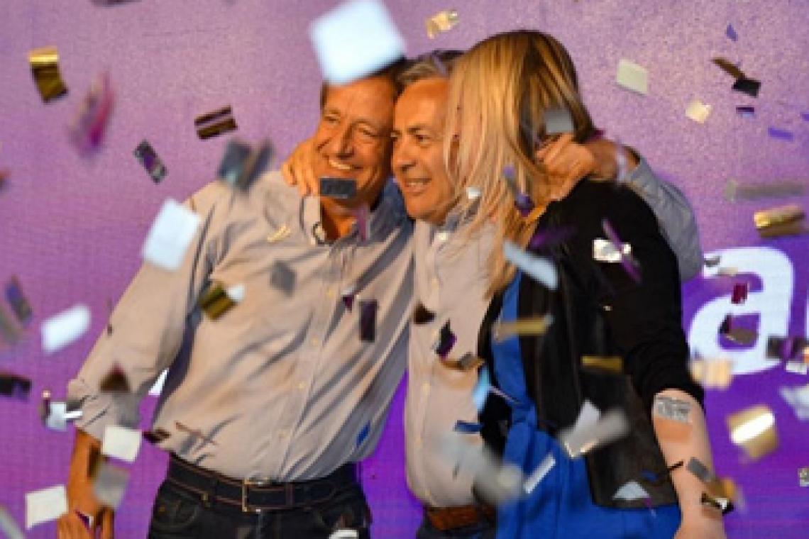 Cornejo ganó y agradeció haber sido electo gobernador de Mendoza "por el voto popular"