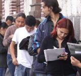 Pagarán un bono de $ 20.000 a trabajadores que reciben prestaciones por desempleo