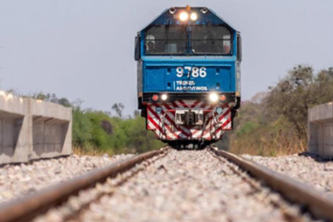 Después de 10 años volvió a circular tren de cargas por el ramal C18 en Salta
