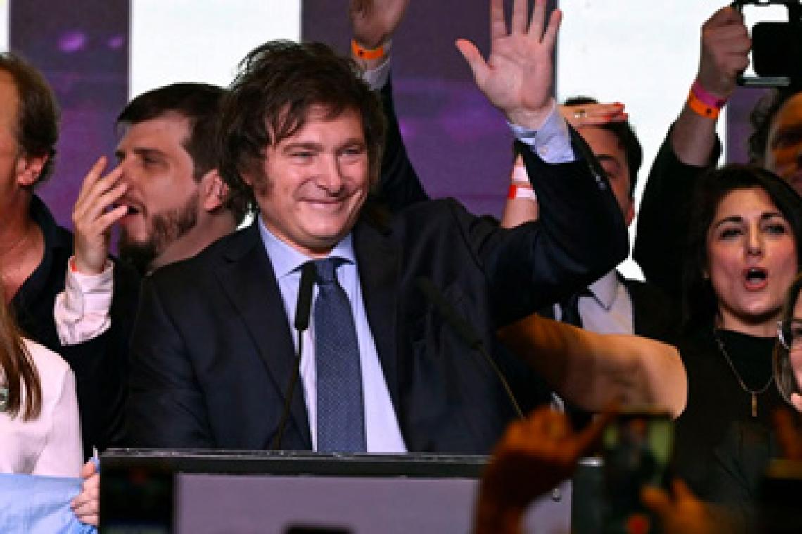 Milei convocó para el balotaje "a todos los sectores que quieran sacar al kirchnerismo"