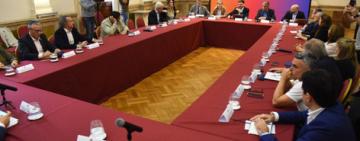 Maximiliano Pullaro reunió a los legisladores nacionales “Para trabajar en defensa de Santa Fe”