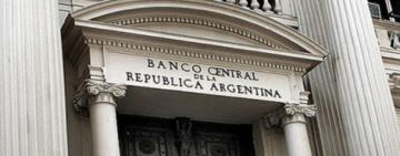 El Banco Central compró US$142 millones y el dólar bursátil superó la barrera de $1.000