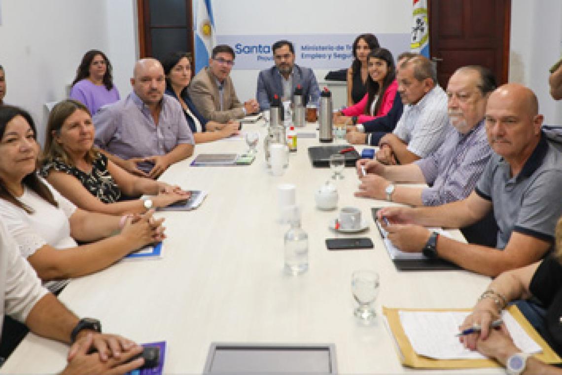 Los reemplazos docentes, tema de discusión en la paritaria docente