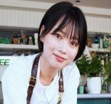 Un café en Japón tiene actores que pretenden ser tus amigos