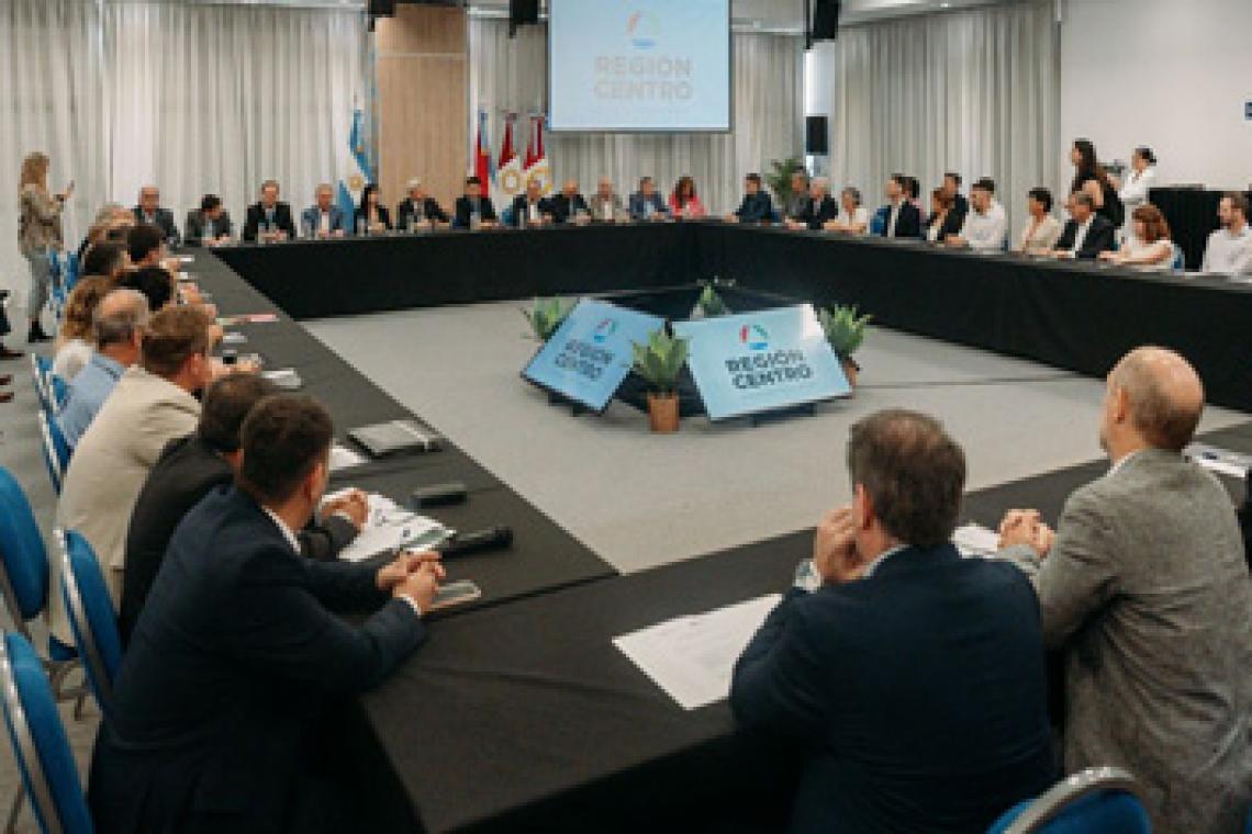 Pullaro: “La Región Centro va a liderar el cambio que va a venir en Argentina”