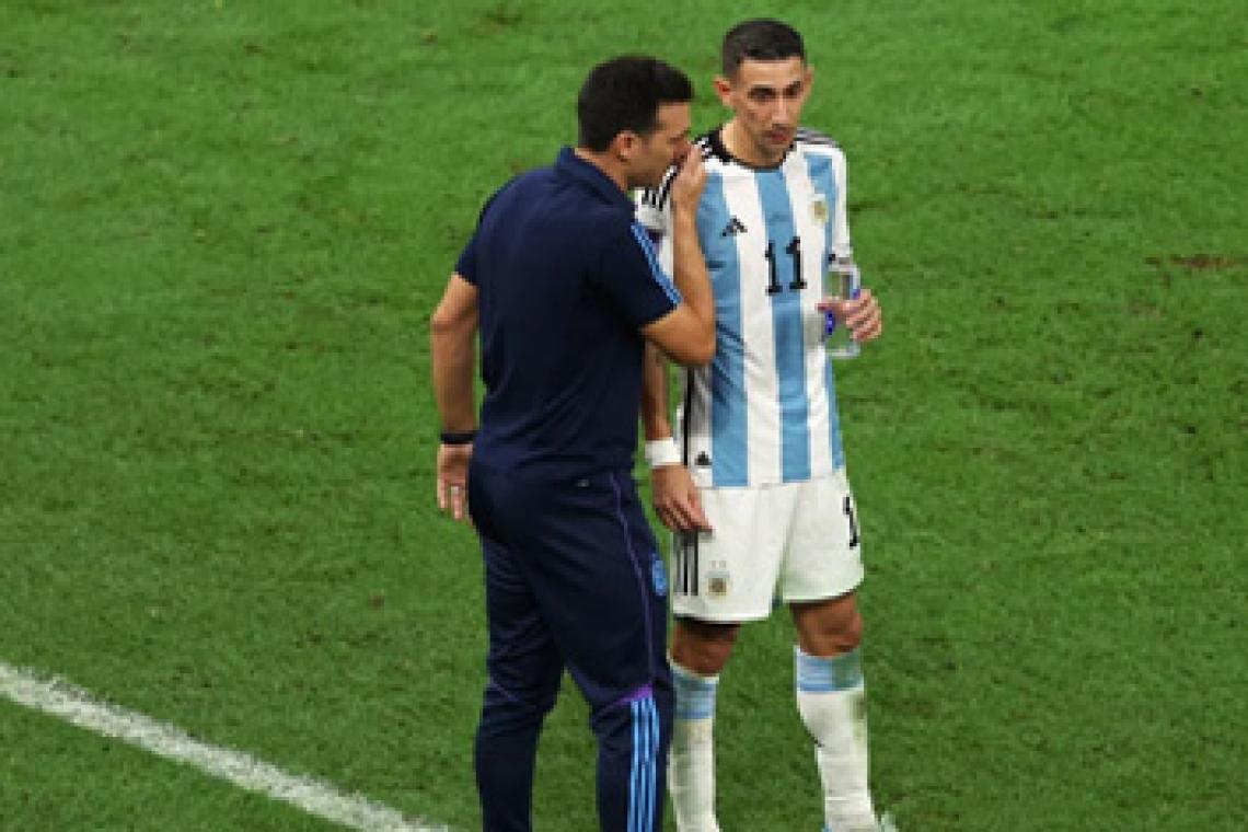 Scaloni respaldó a Di María tras las amenazas