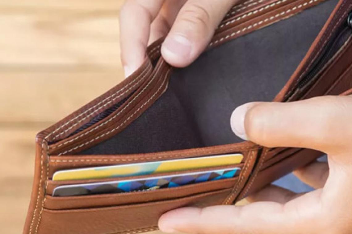 Salarios formales: acumulan una caída del 23,9% en cuatro meses