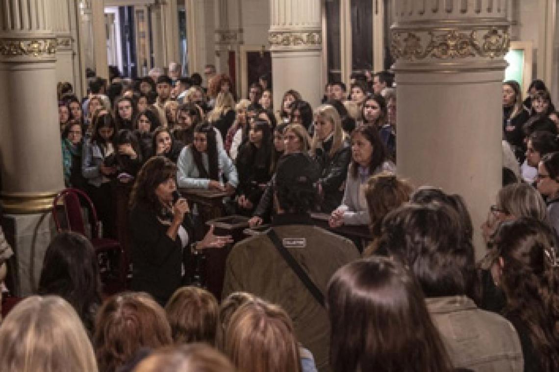 Noche de los Teatros Históricos: miles de personas se sumaron a la iniciativa municipal