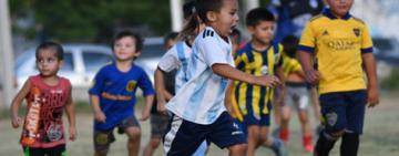 «Rosario es Fútbol»: el proyecto del municipio ya alcanzó a más de 12.000 niñas y niños de la ciudad