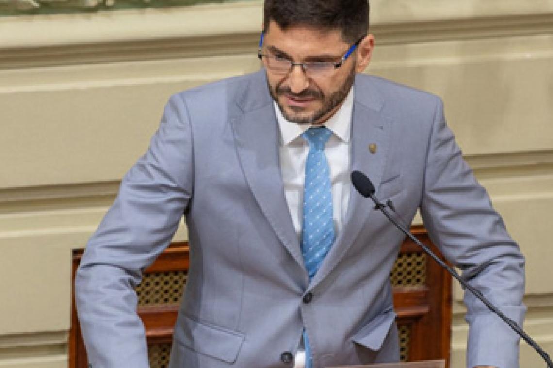 “Con austeridad, en el primer trimestre bajamos un 40 % los gastos del Estado”