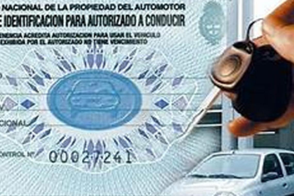 ¿Qué documentos necesito para circular con el auto?