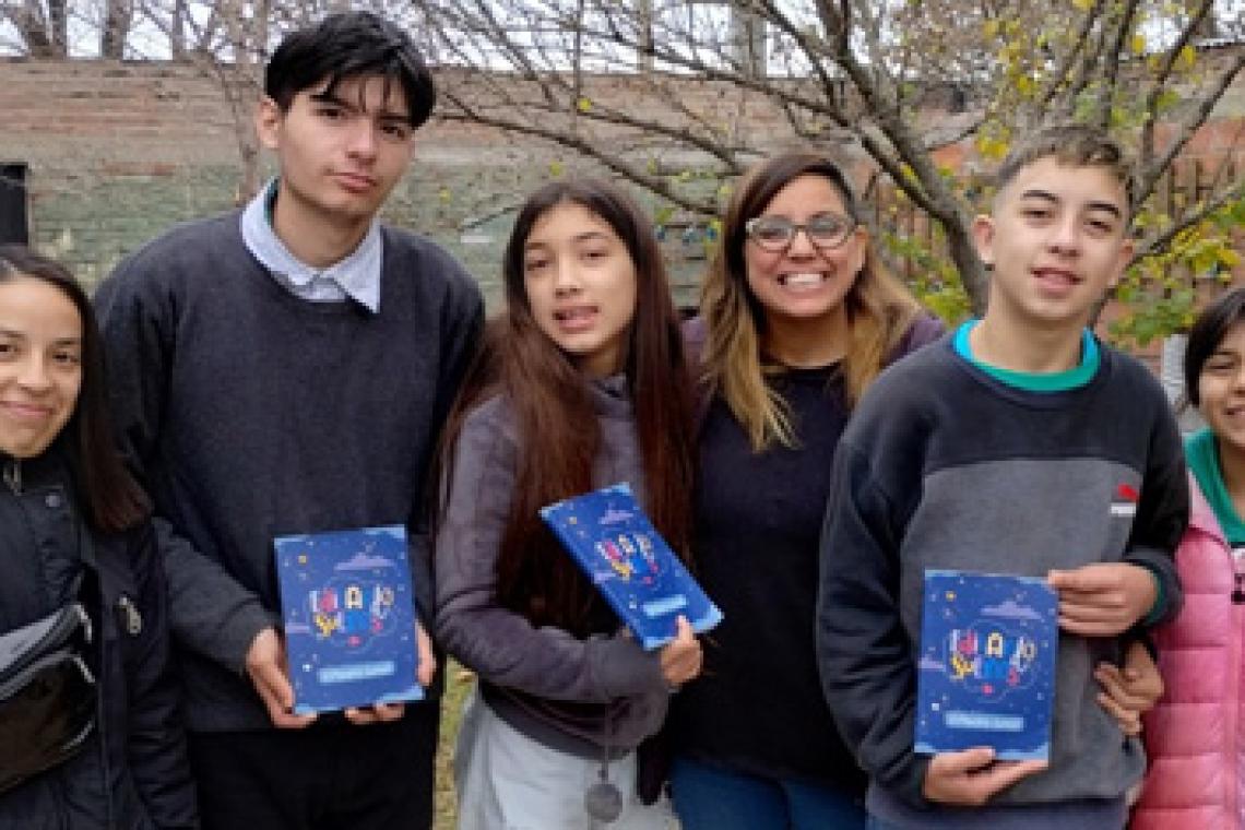 Cuatro jóvenes de Santa Lucía fueron galardonados en un importante certamen literario local